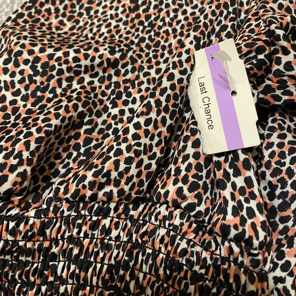 NWT BB Dakota by Steve Madden coral, black & white animal print blouse, Sz. Lg. - Picture 6 of 8